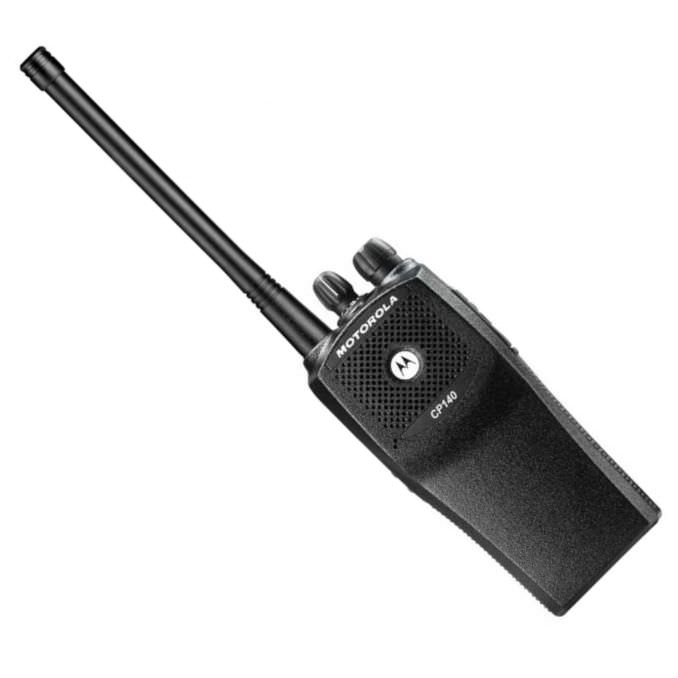 Портативная радиостанция MOTOROLA CP140 (146-174 МГц), 16кан., 1-5Вт, с антенной NAD6502