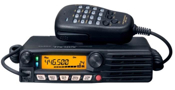 Автомобильная радиостанция Yaesu FTM-3207DR